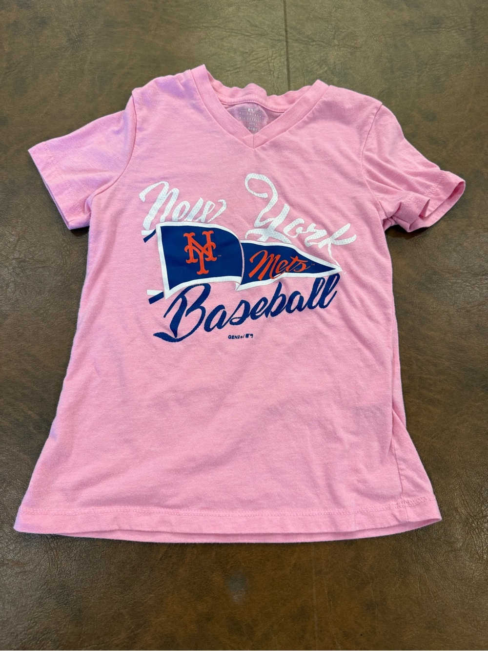 New York Mets Pink Girls Baseball V-Neck Tee – Kids Size Medium (10/12)